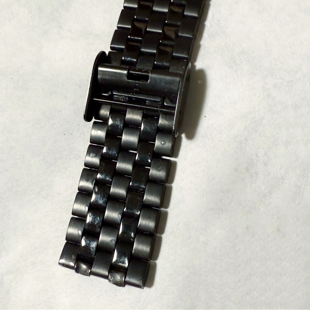 NIXON THE TIME TELLER DELUXE ALL BLACK MINIMALIST WRIST WATCH tells day & date - Picture 4 of 8